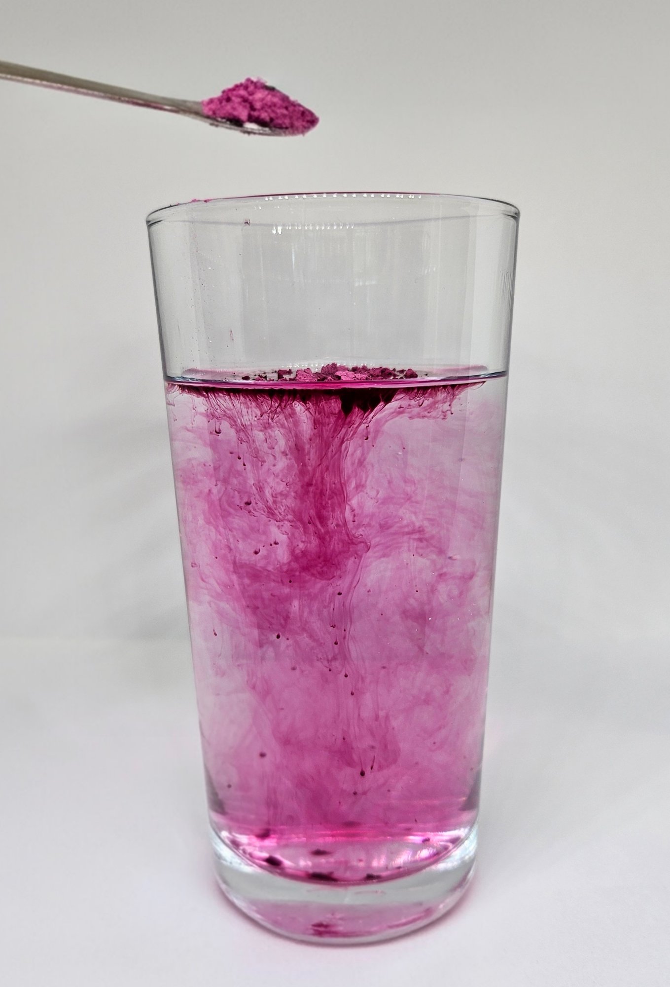 PhytoSource fermented beetroot powder dissolving